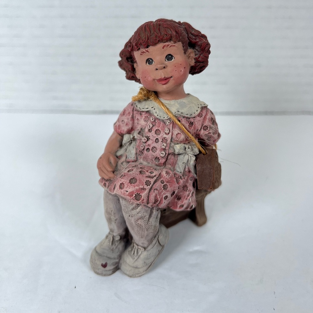 Vtg 90's Sarah’s Attic Cupcake Figurine Cupcake On A Bench Limited Edition VC144